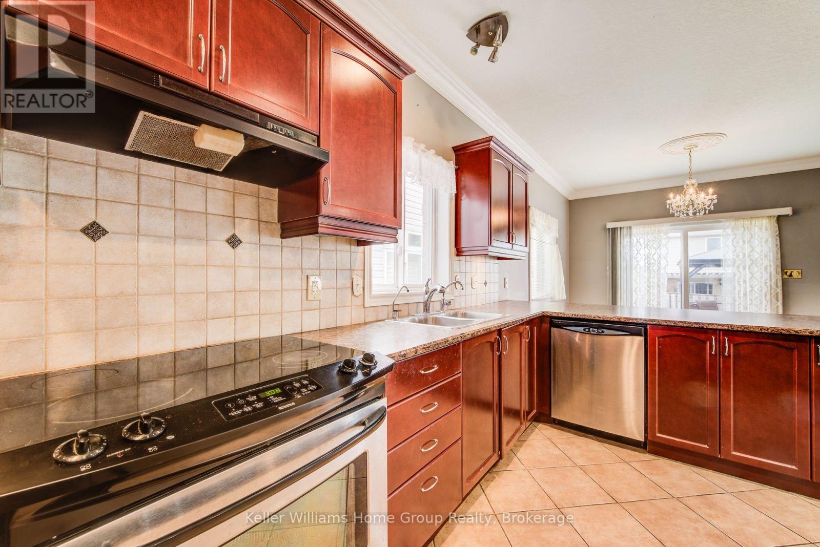 8 Price Street Property Photo 11