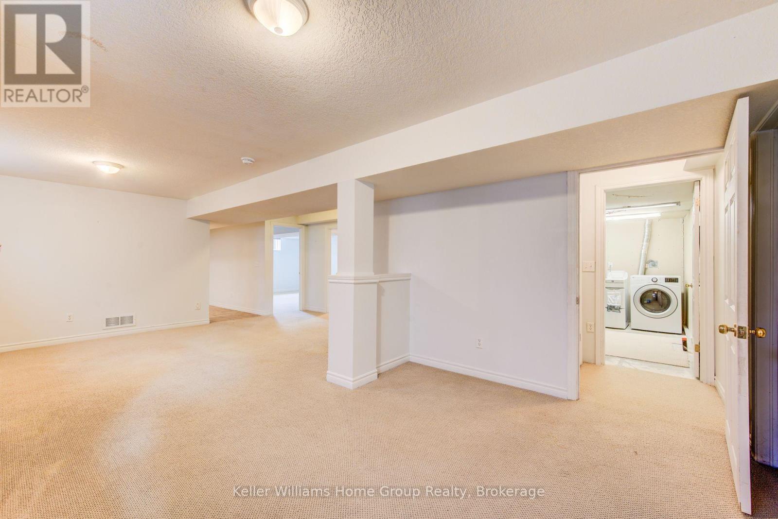 8 Price Street Property Photo 28
