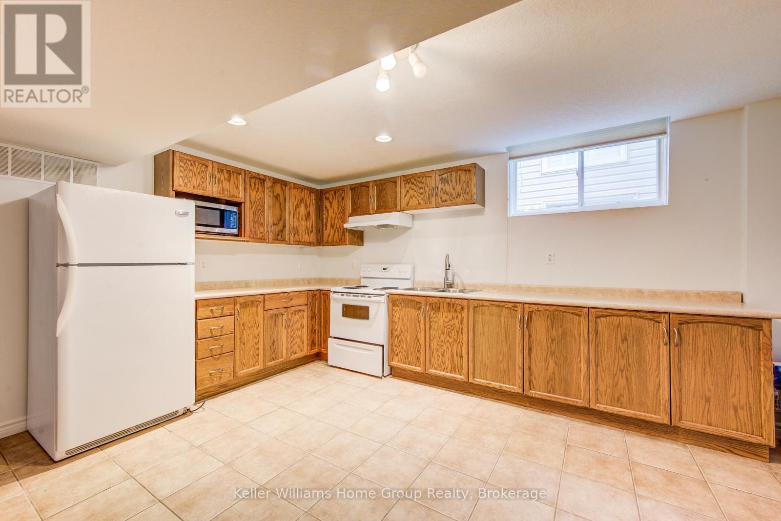 8 Price Street Property Photo 31