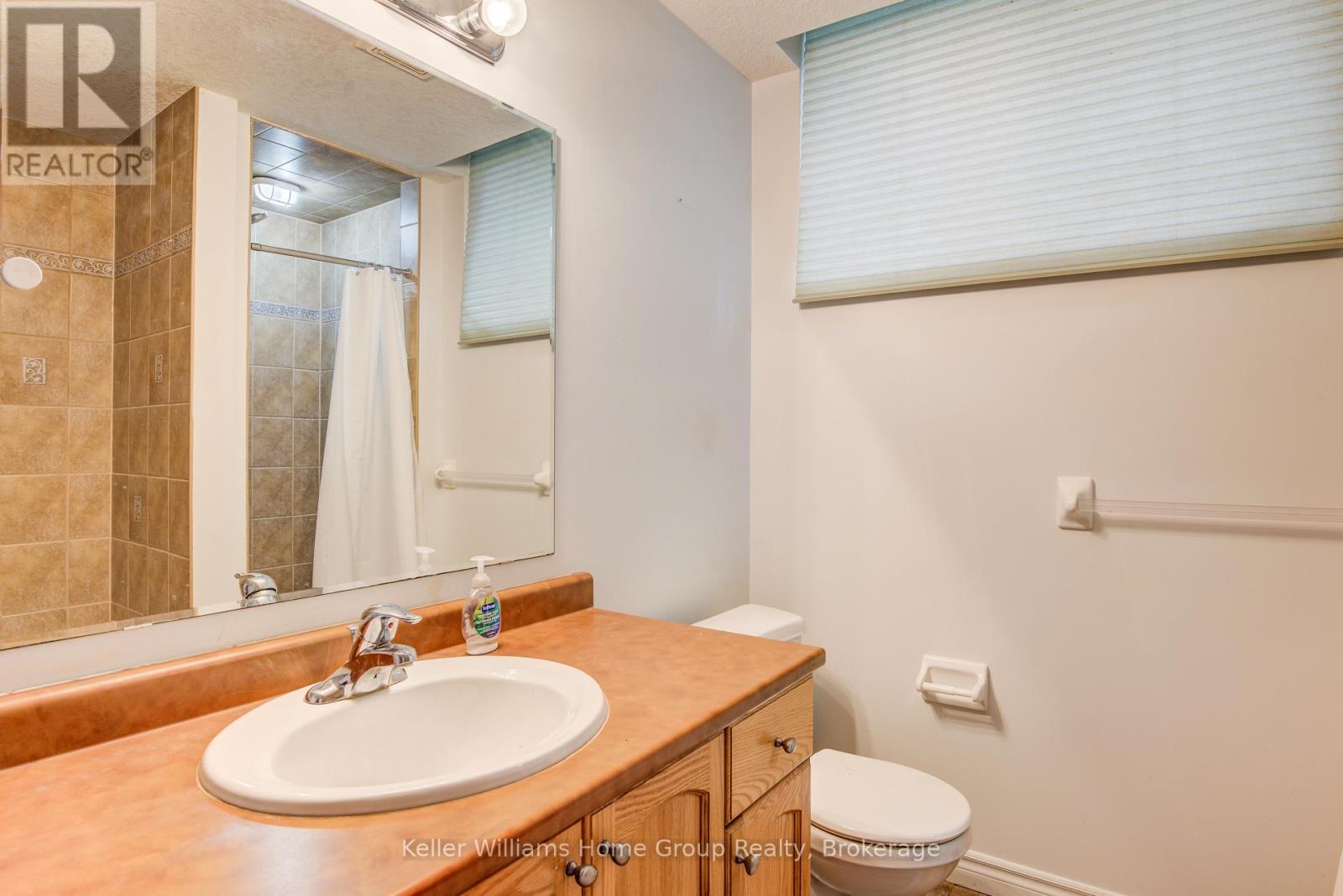 8 Price Street Property Photo 39