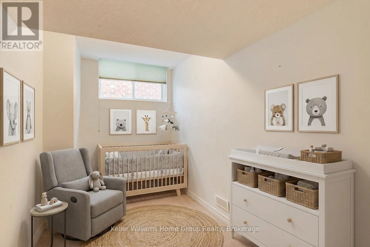 8 Price Street Property Photo 41