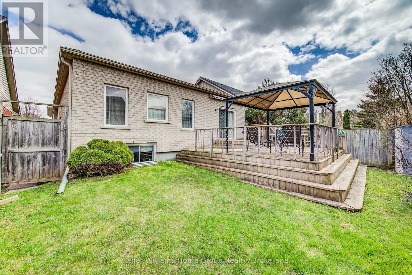 8 Price Street Property Photo 46