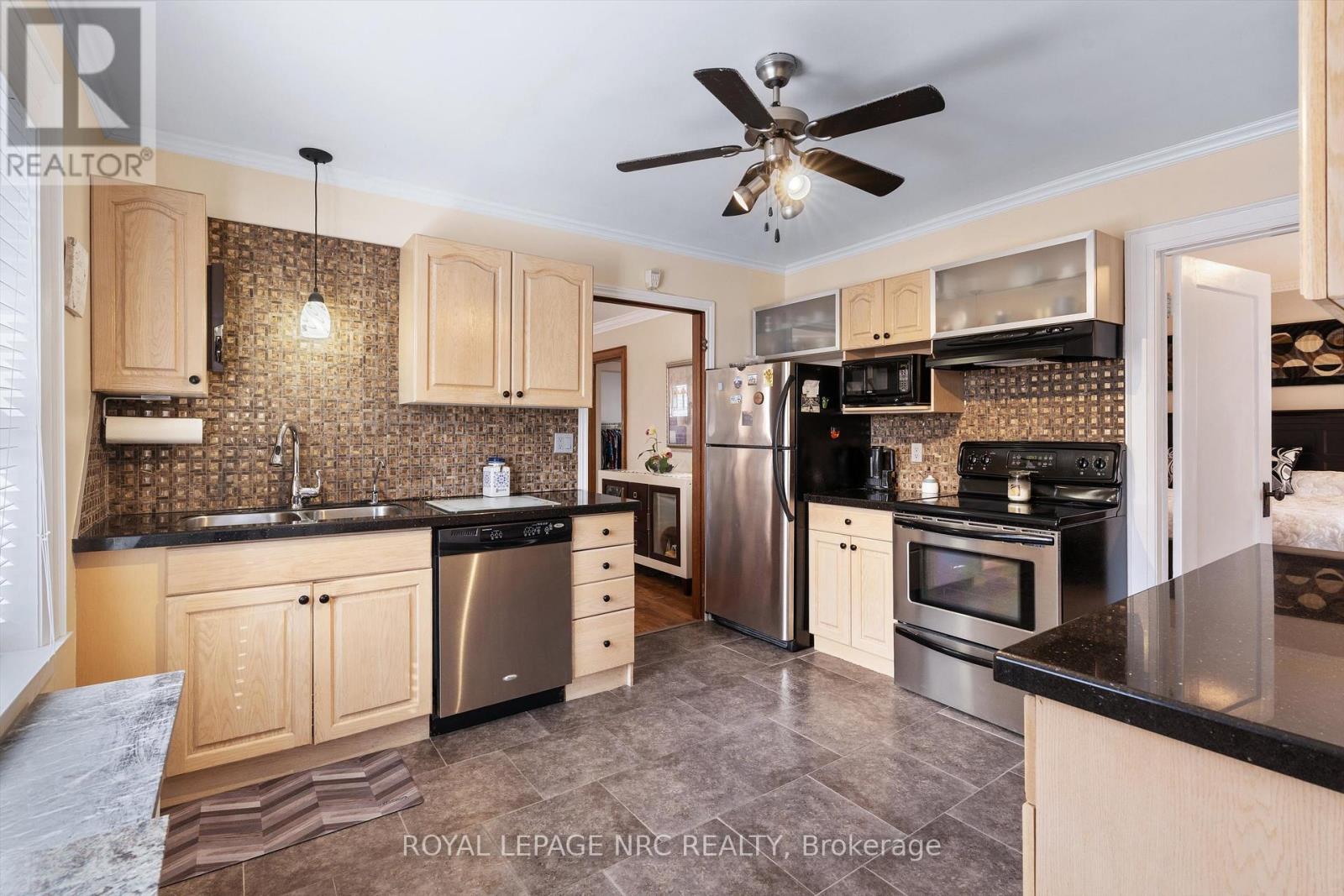 4148 Drummond Road Property Photo 10