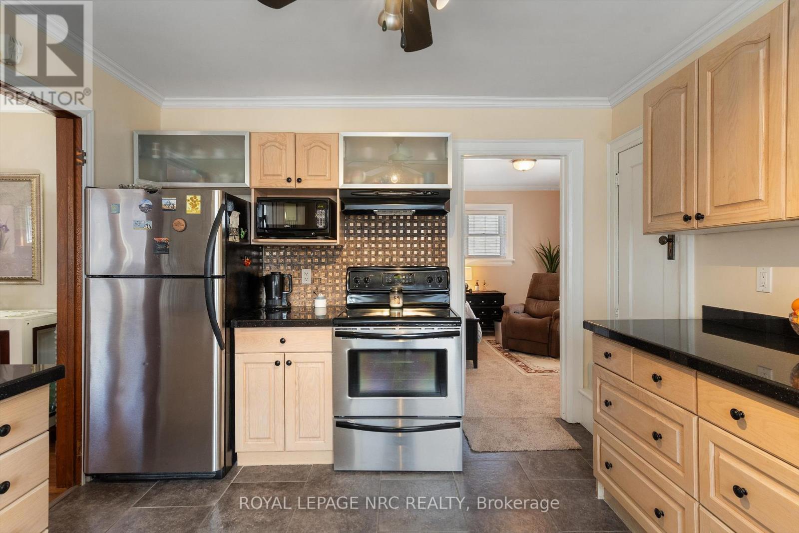 4148 Drummond Road Property Photo 12