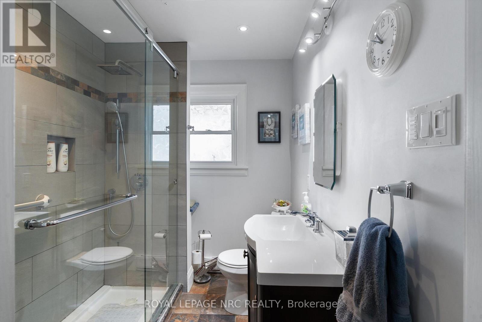 4148 Drummond Road Property Photo 15