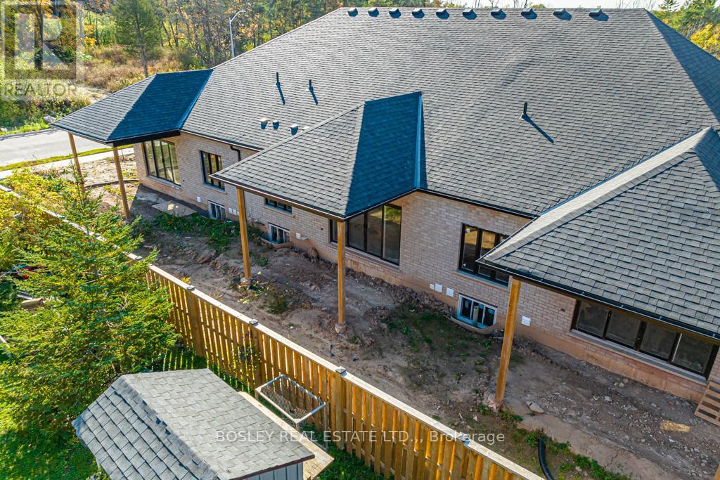 514 Royal Ridge Drive Property Photo 17