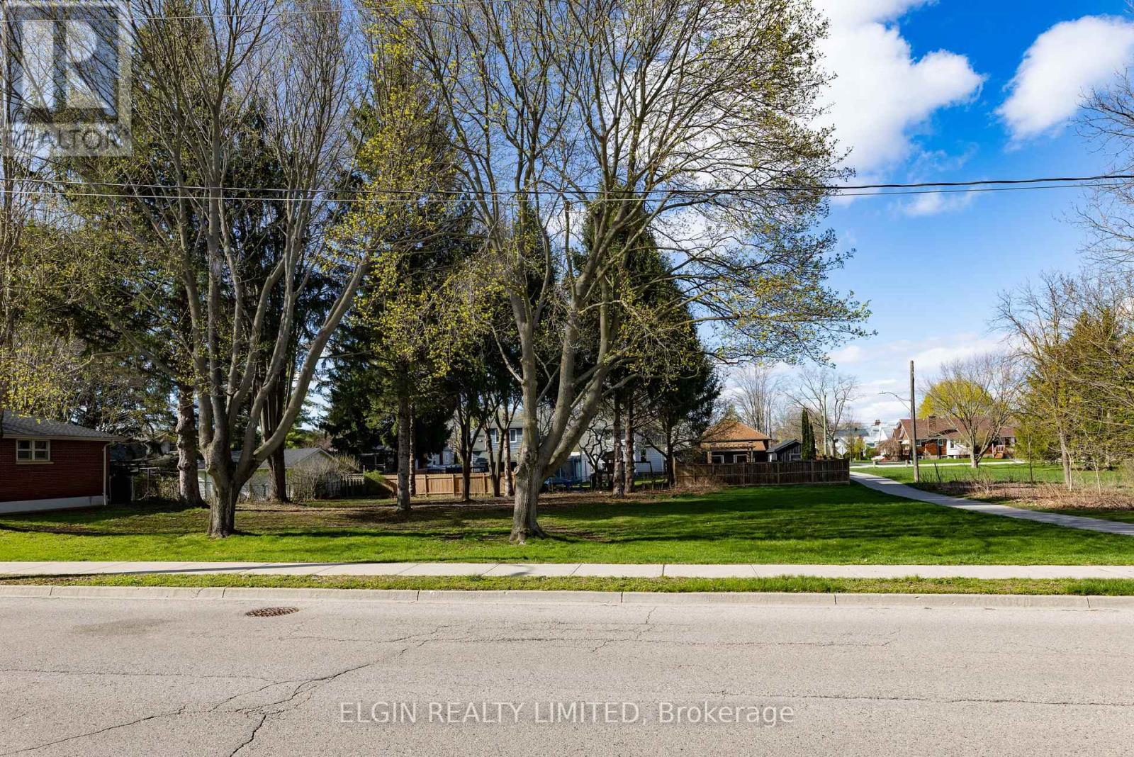 94 Chestnut Street Property Photo 1
