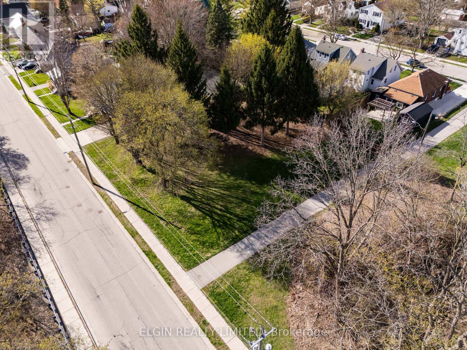 94 Chestnut Street Property Photo 2