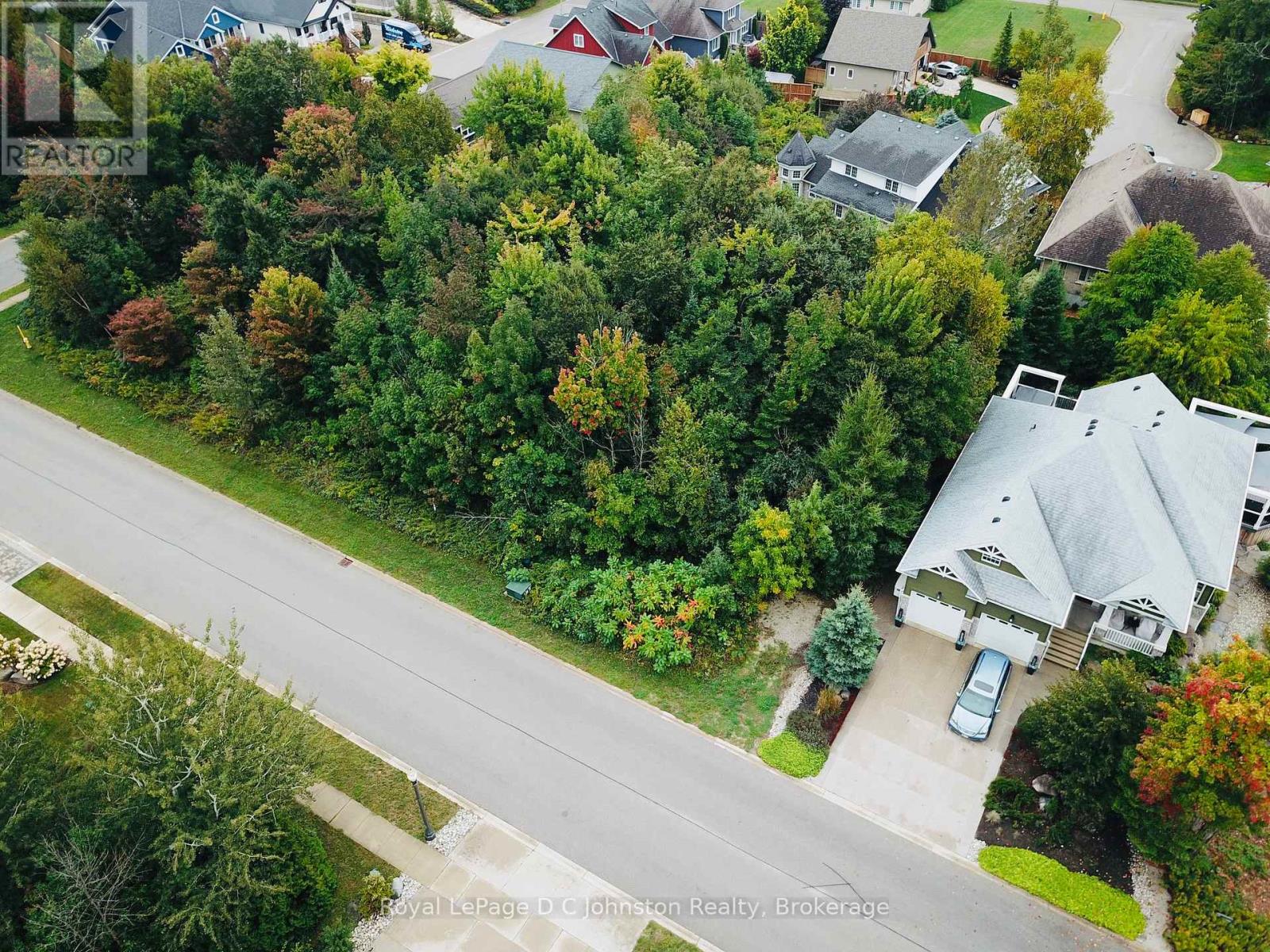 265 Emerald Drive Property Photo 2