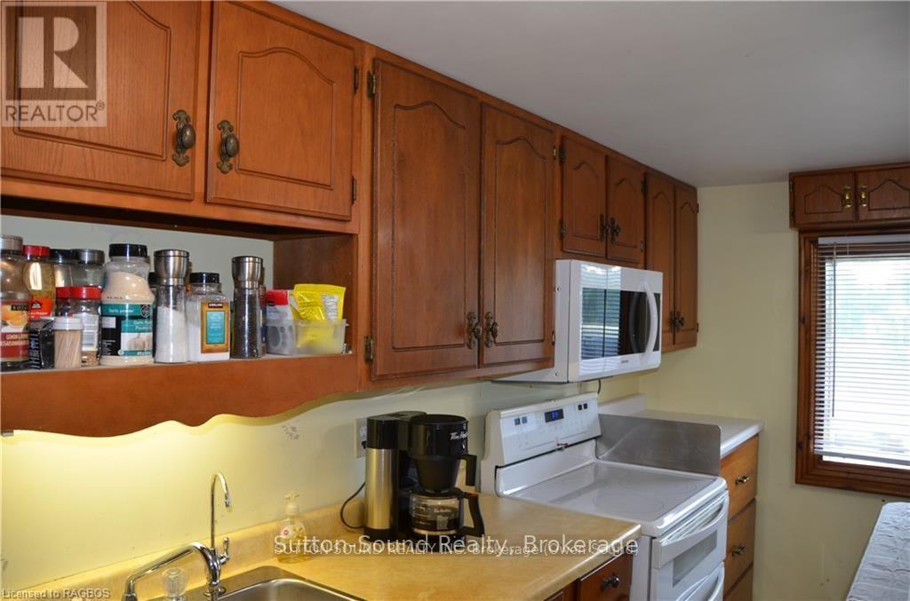 402432 Grey Road 4 Property Photo 6