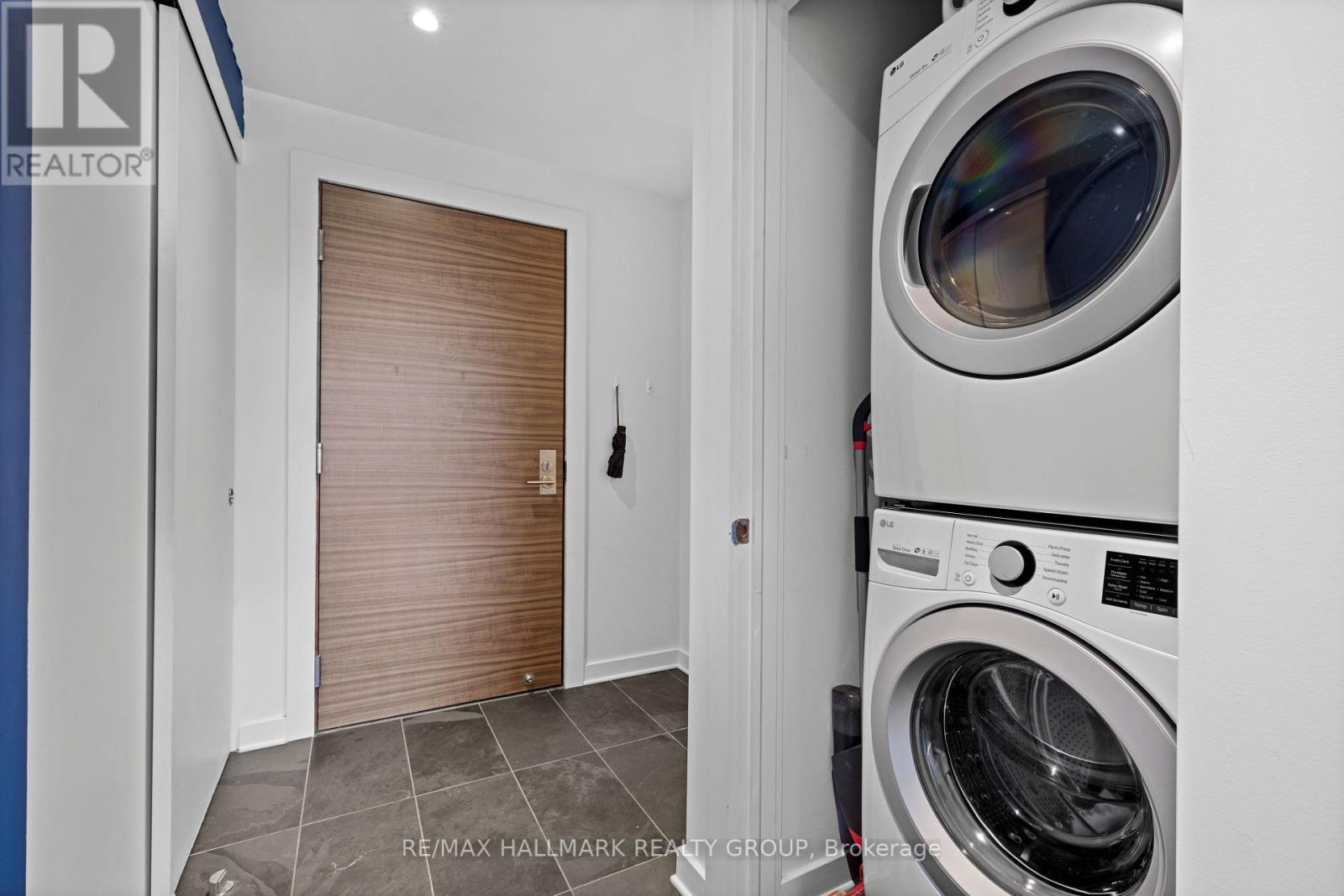 607 - 135 Barrette Street Property Photo 4