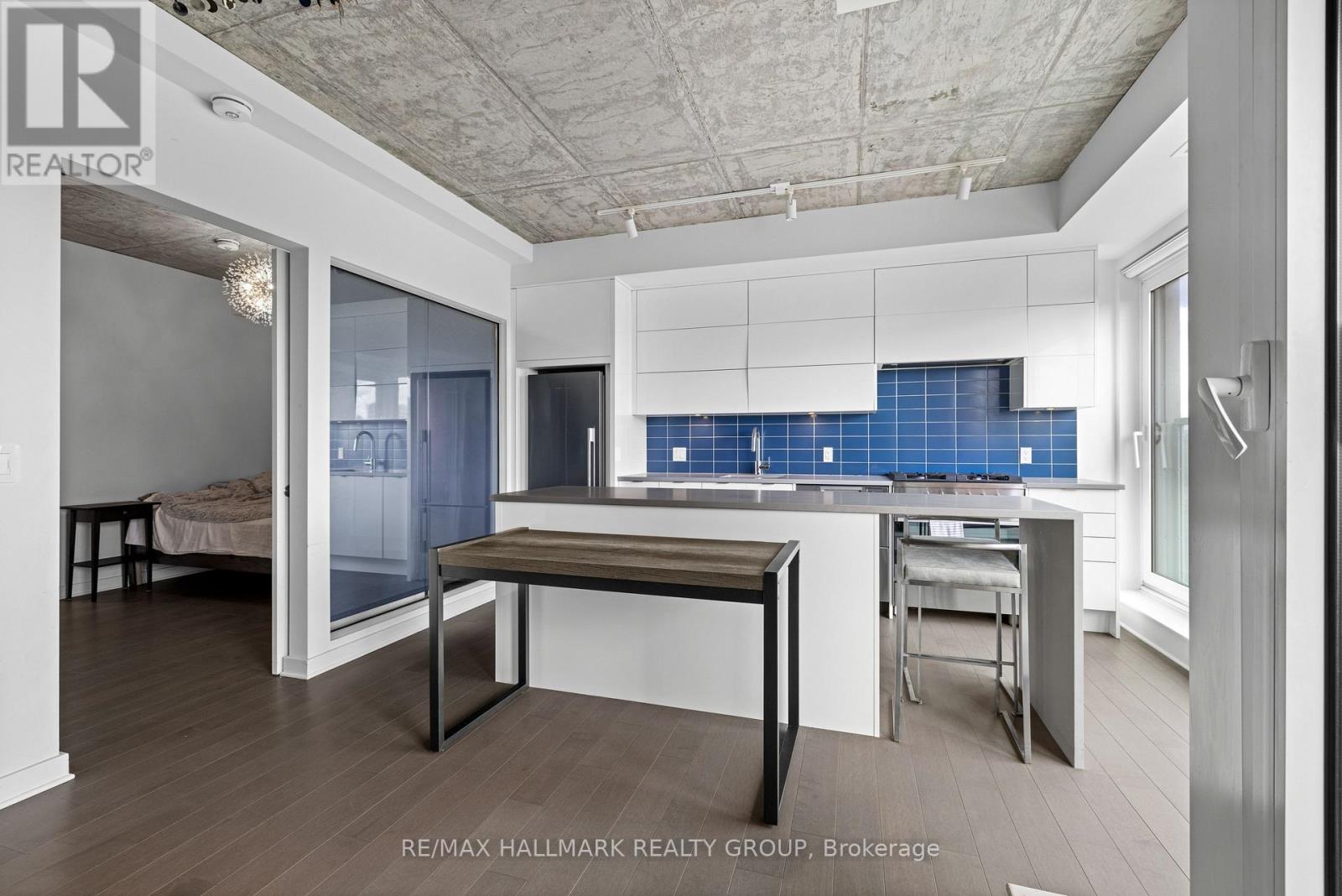 607 - 135 Barrette Street Property Photo 8