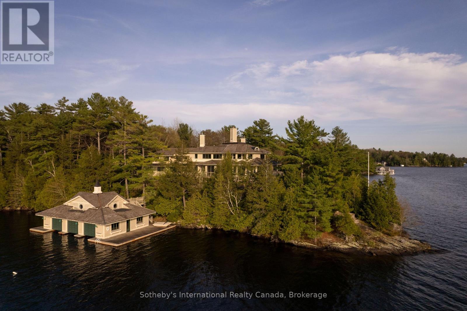 Point Cottage - 1250 Waldmere Road Property Photo 5