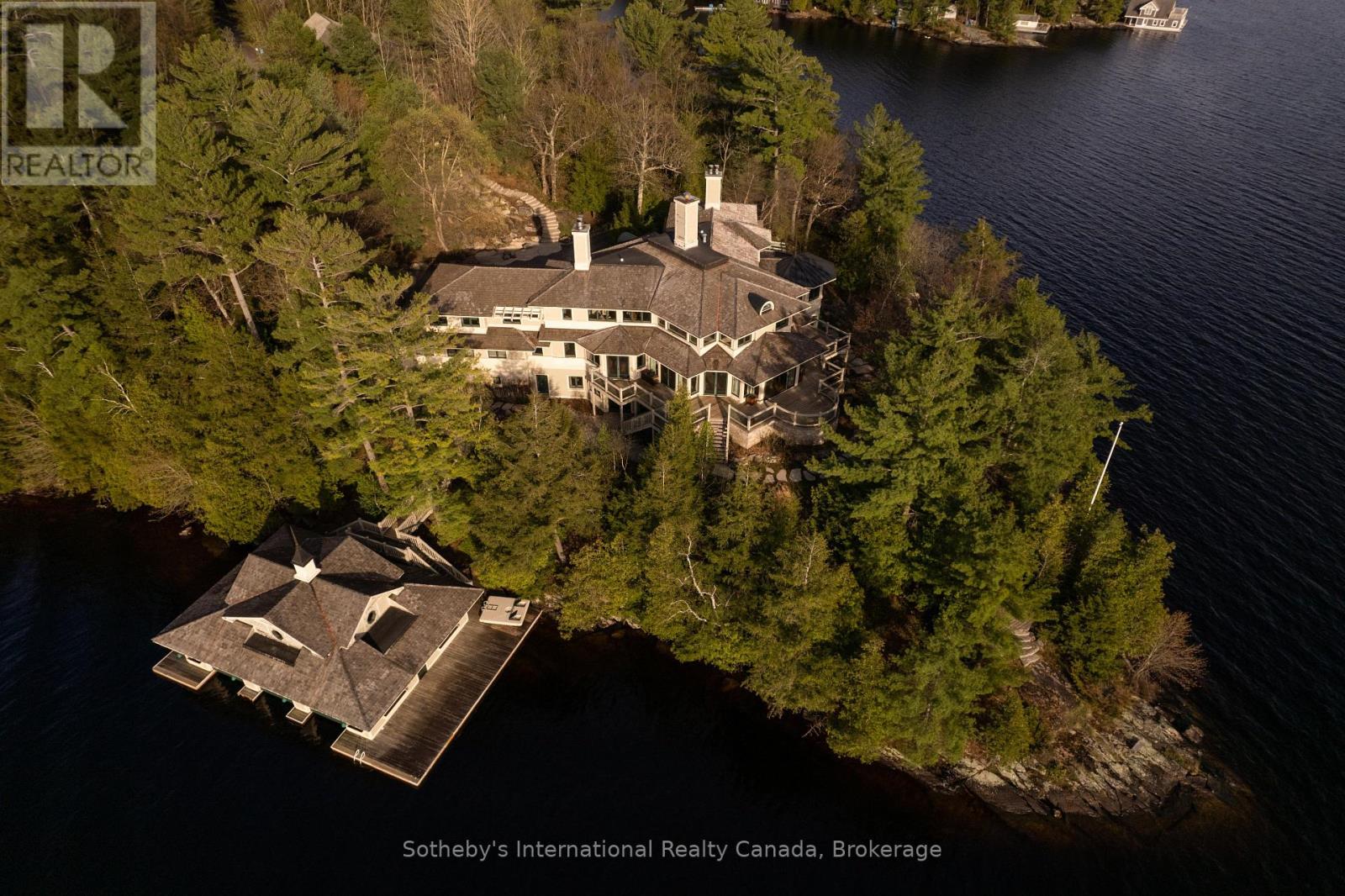 Point Cottage - 1250 Waldmere Road Property Photo 8
