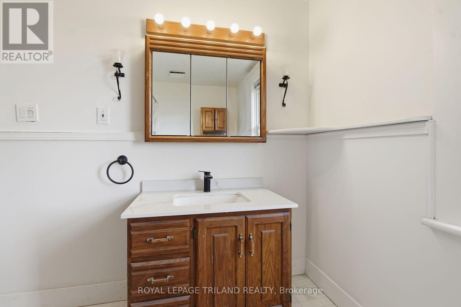 1 - 22 Mitchell Street Property Photo 11