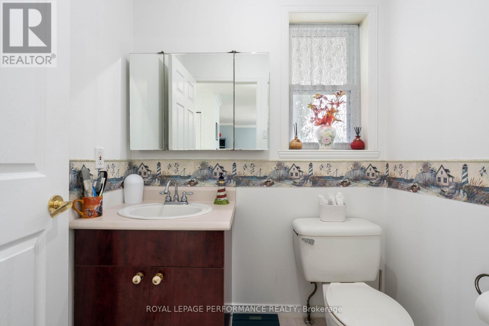 6123 Macbain Street Property Photo 9