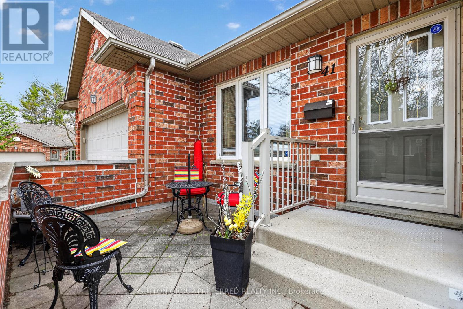 41 - 43 Capulet Walk Property Photo 4