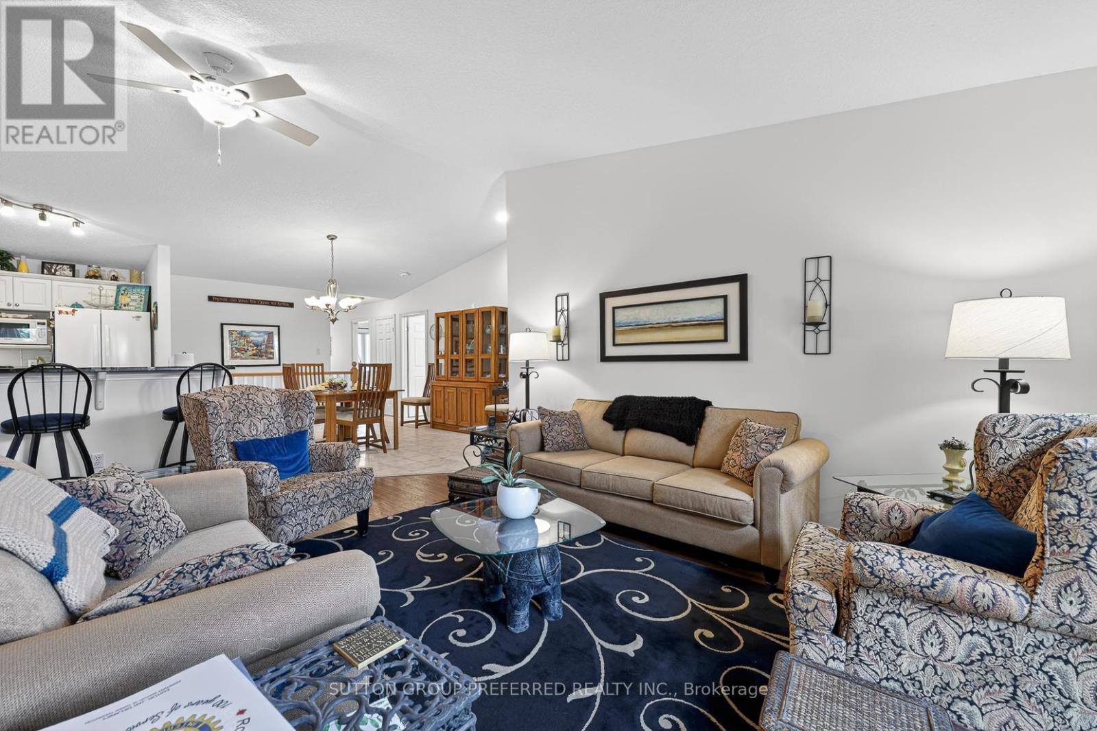 41 - 43 Capulet Walk Property Photo 13