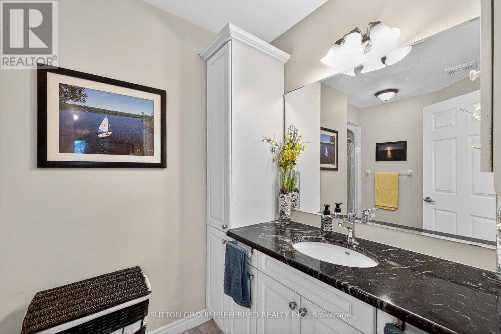 41 - 43 Capulet Walk Property Photo 16