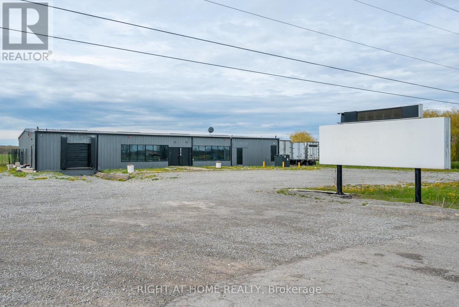 8270 Highway #20 Highway #20 Property Photo 10