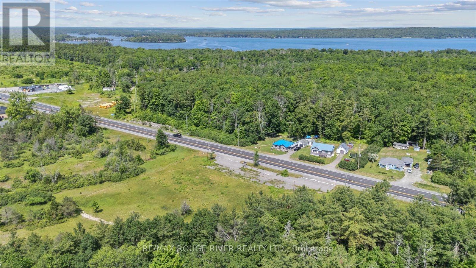 102184 Highway 7 Property Photo 1
