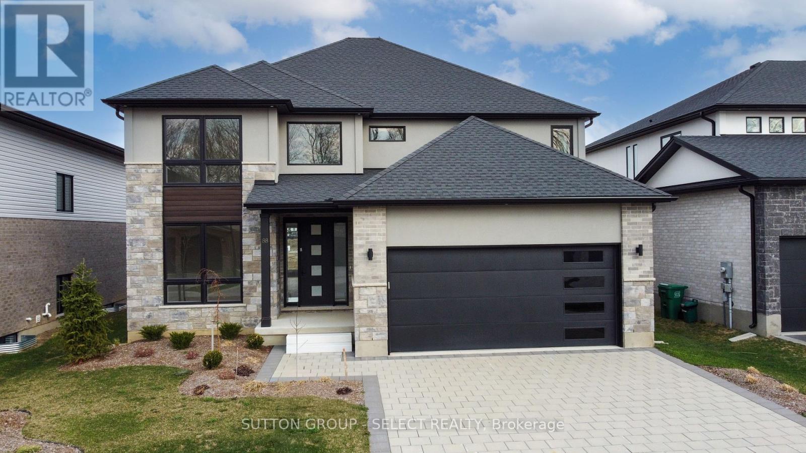 88 Optimist Drive Property Photo 1