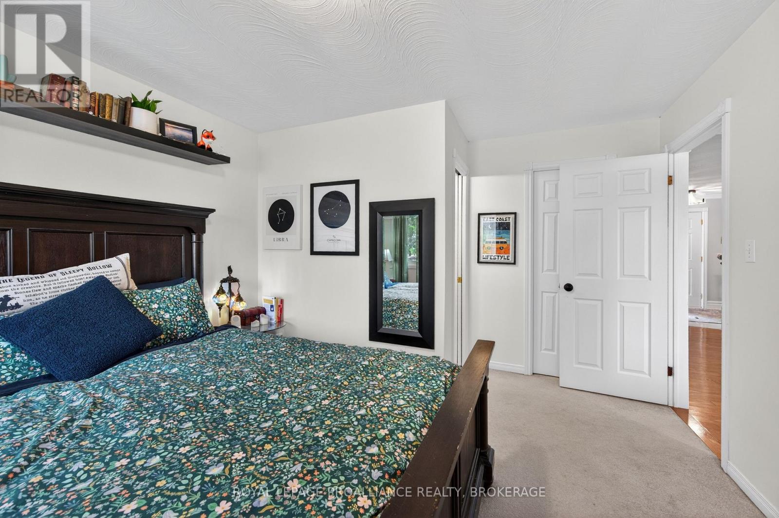 727 Aylmer Crescent Property Photo 14