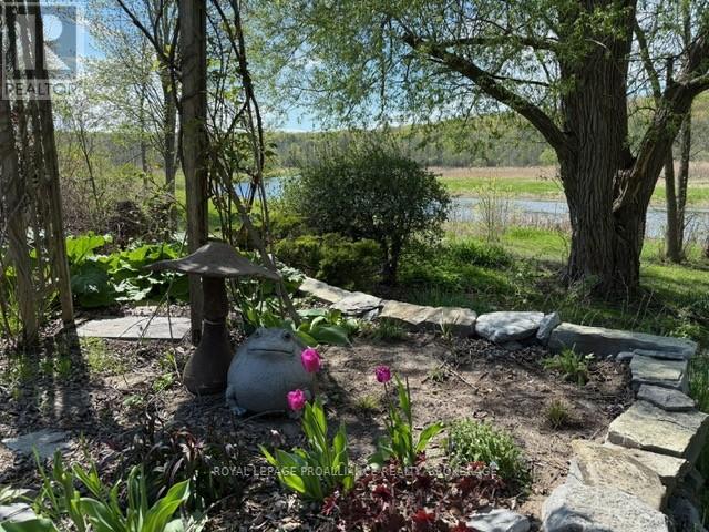 727 Aylmer Crescent Property Photo 38