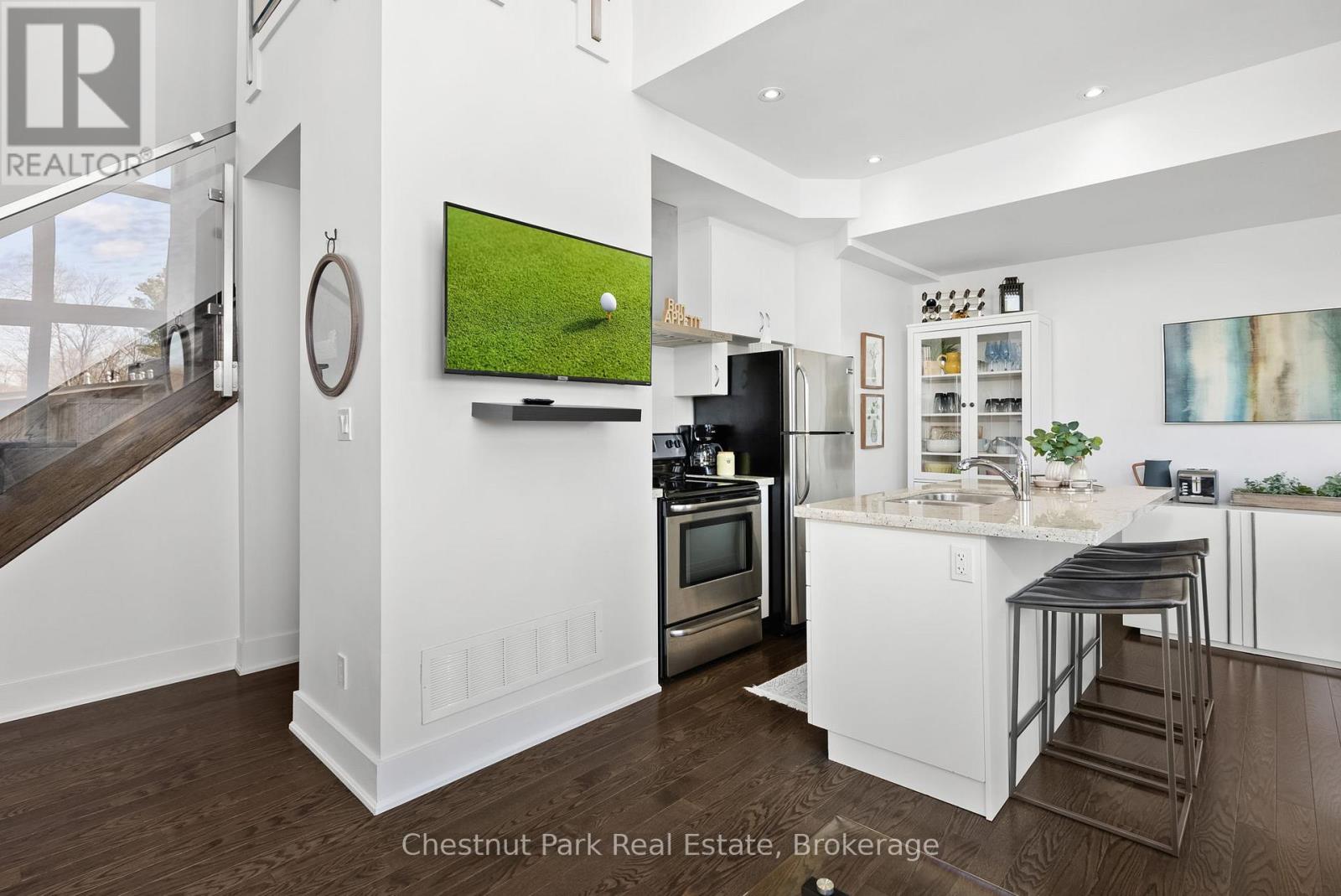 20 Carrick Trail Property Photo 6