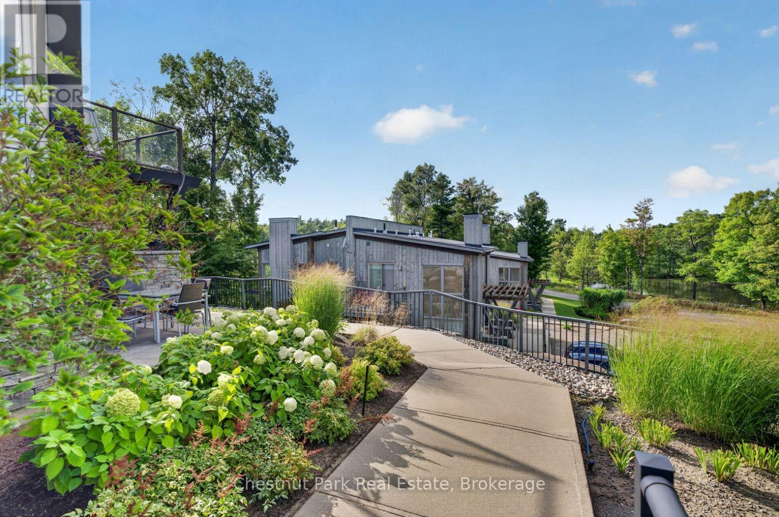 20 Carrick Trail Property Photo 12
