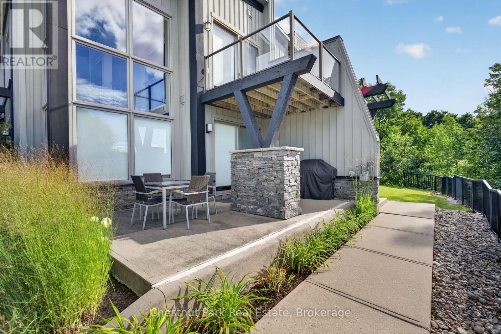 20 Carrick Trail Property Photo 13