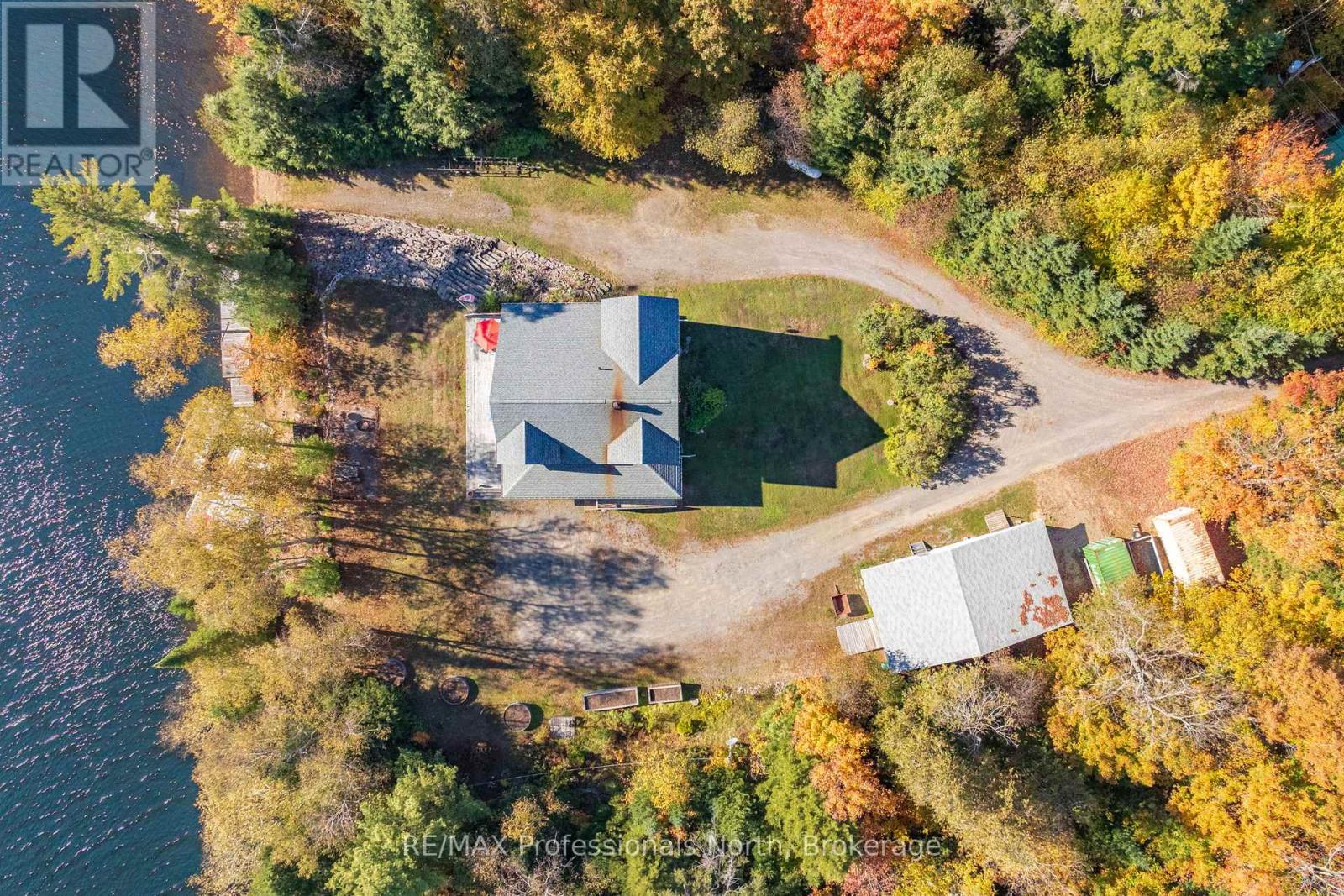 3 - 2901 Limberlost Road Property Photo 8