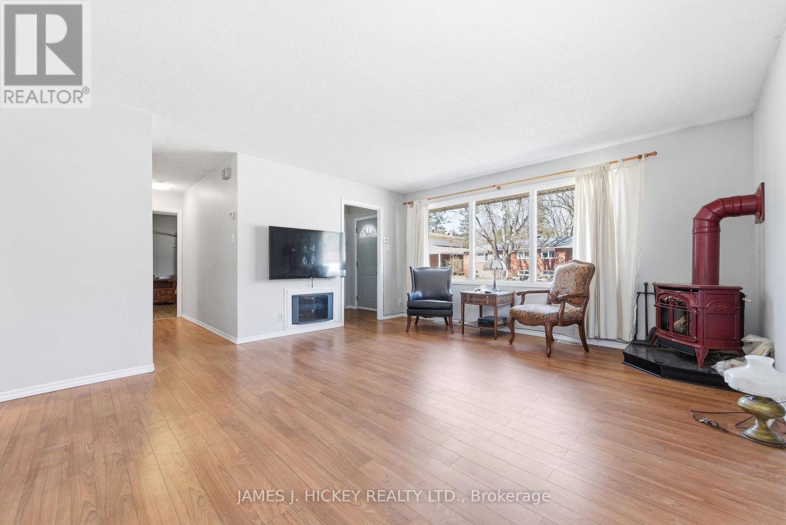 38 Beach Avenue Property Photo 4
