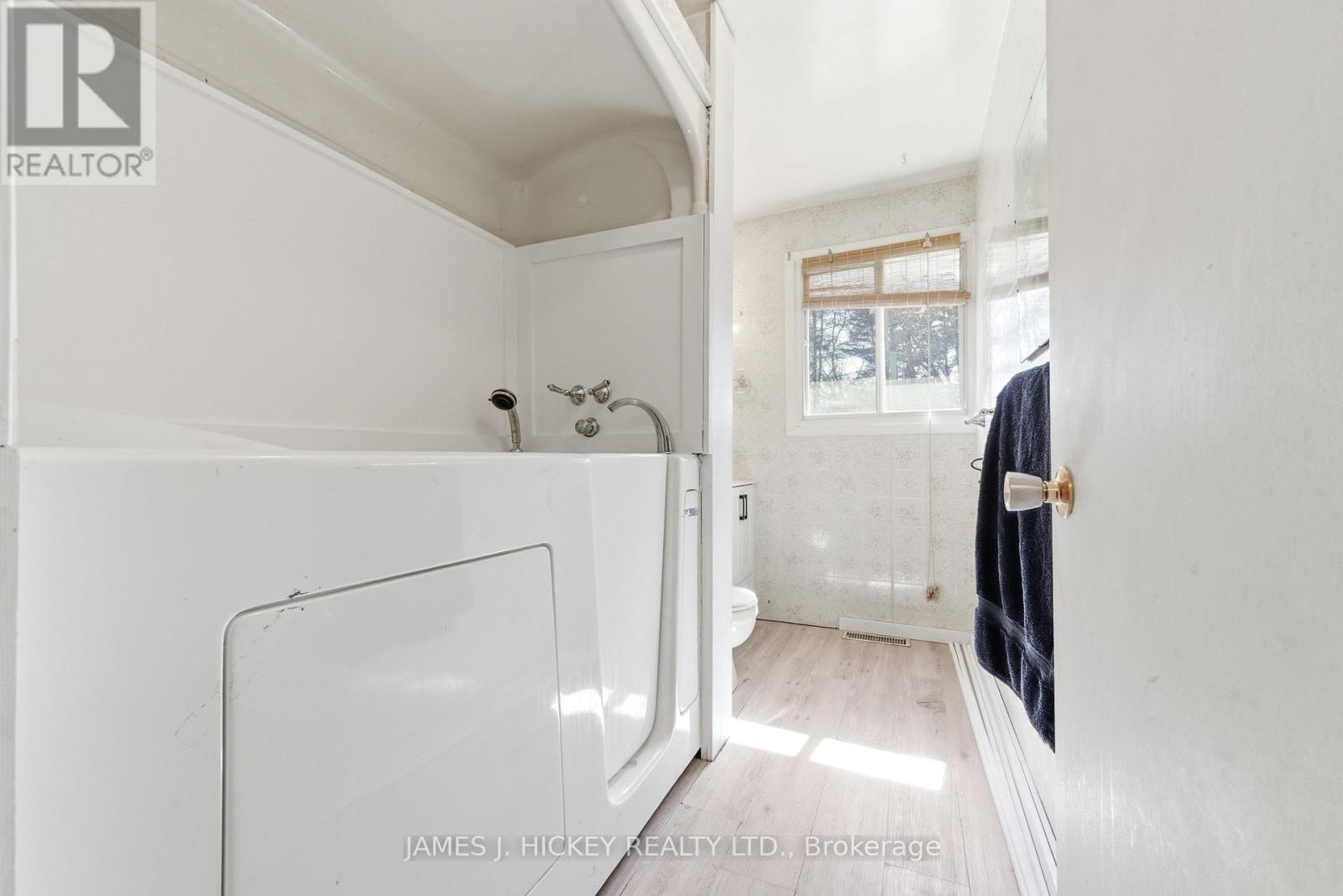 38 Beach Avenue Property Photo 24