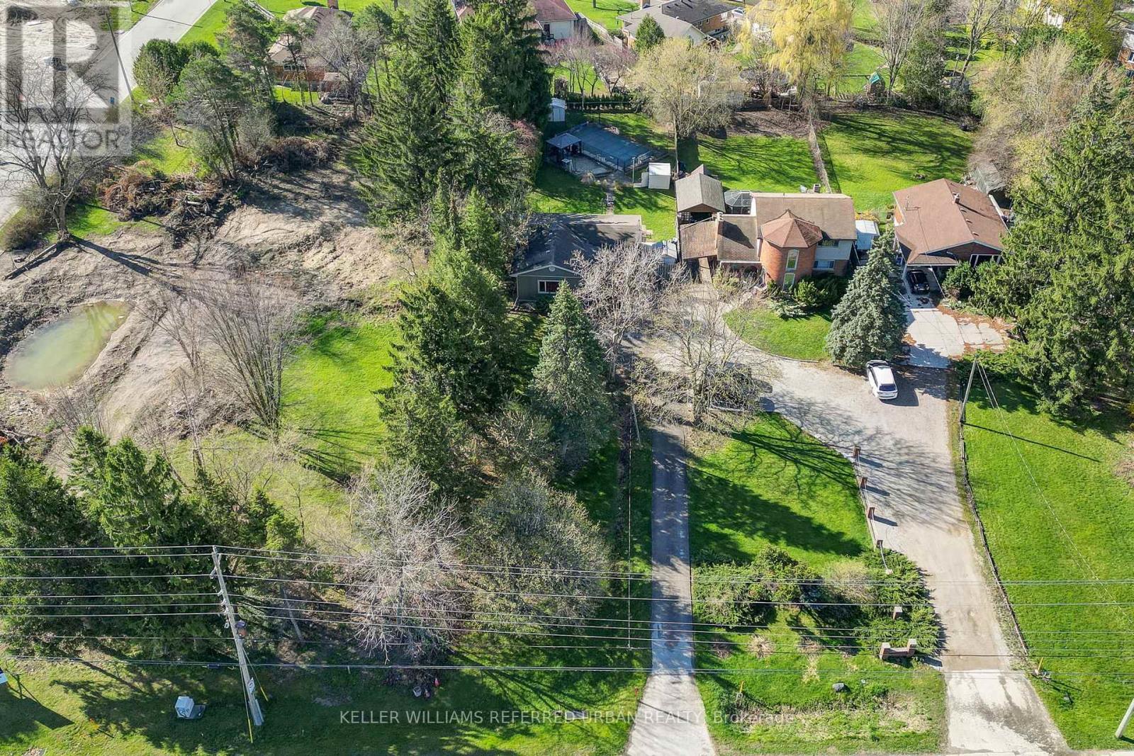 610 Commissioners Road W Property Photo 2