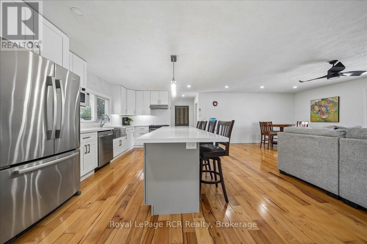 717906 6 Highway Property Photo 7