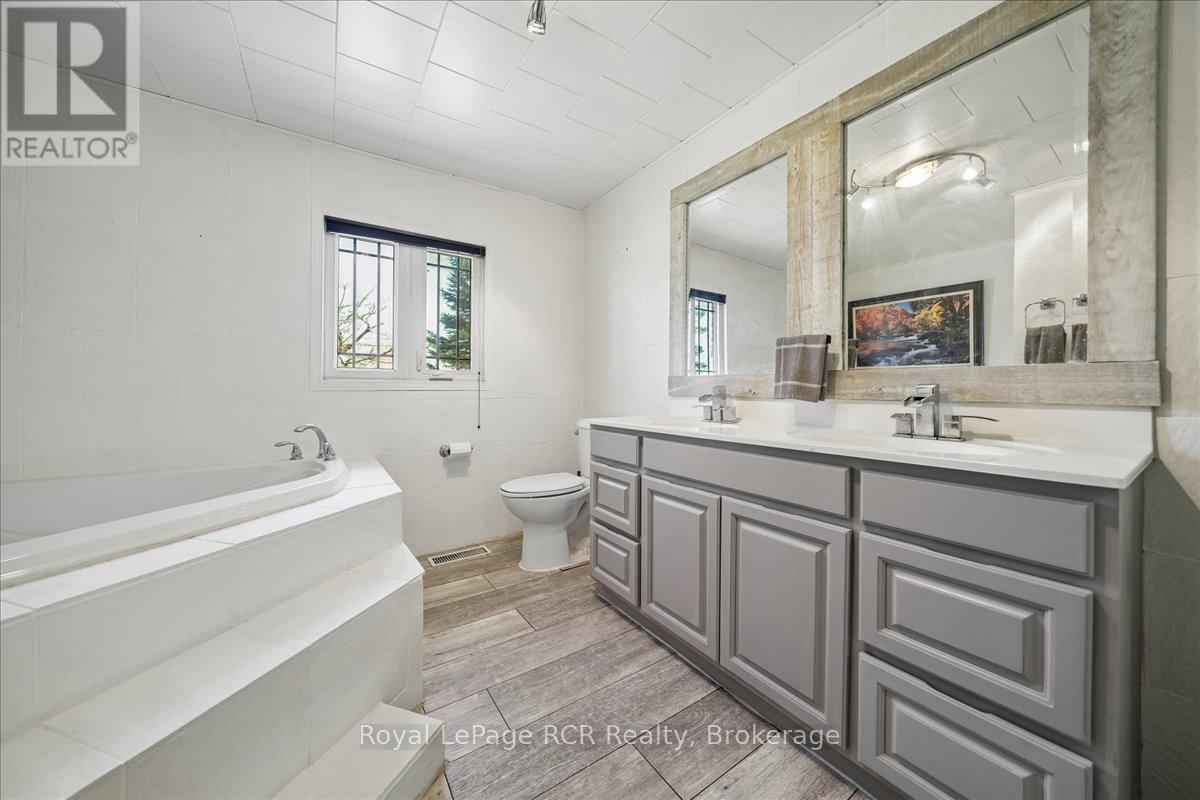 717906 6 Highway Property Photo 18