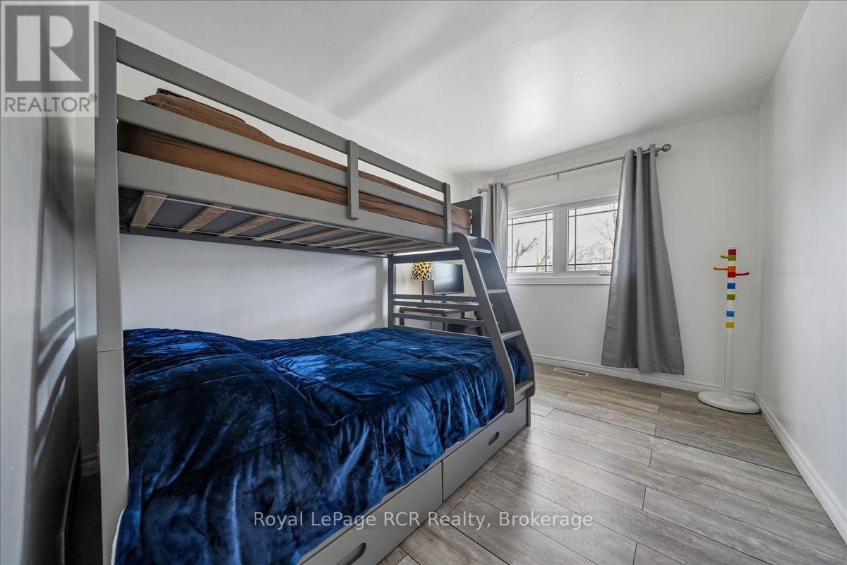 717906 6 Highway Property Photo 21