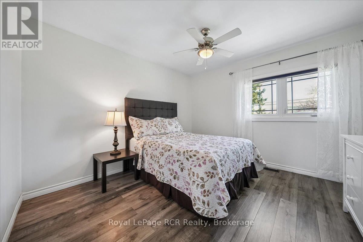 717906 6 Highway Property Photo 23