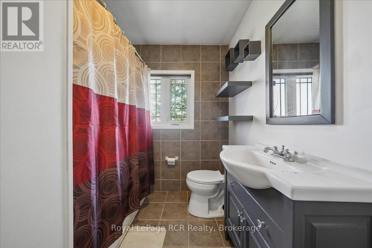 717906 6 Highway Property Photo 37