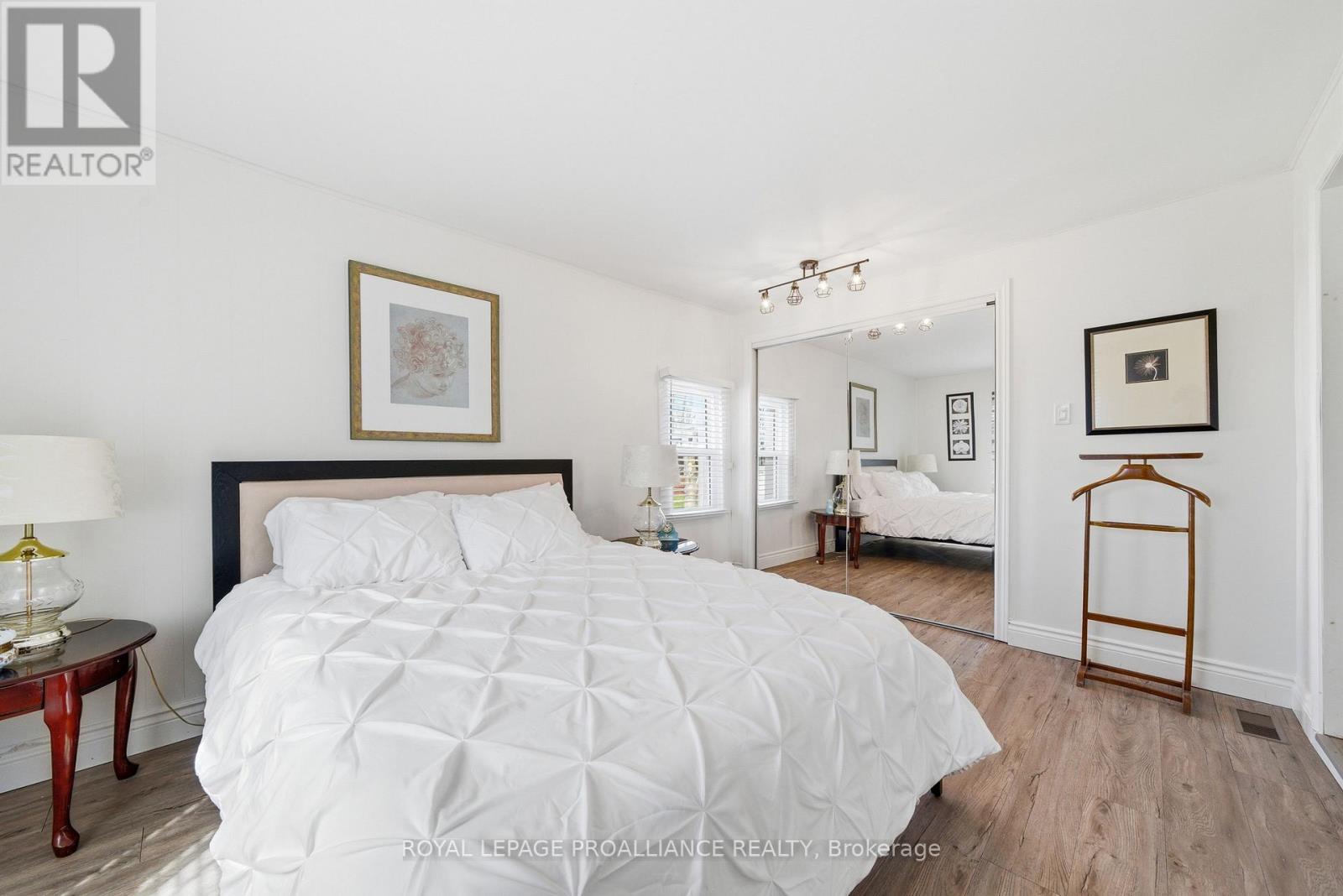 392 Picton Main Street Property Photo 10