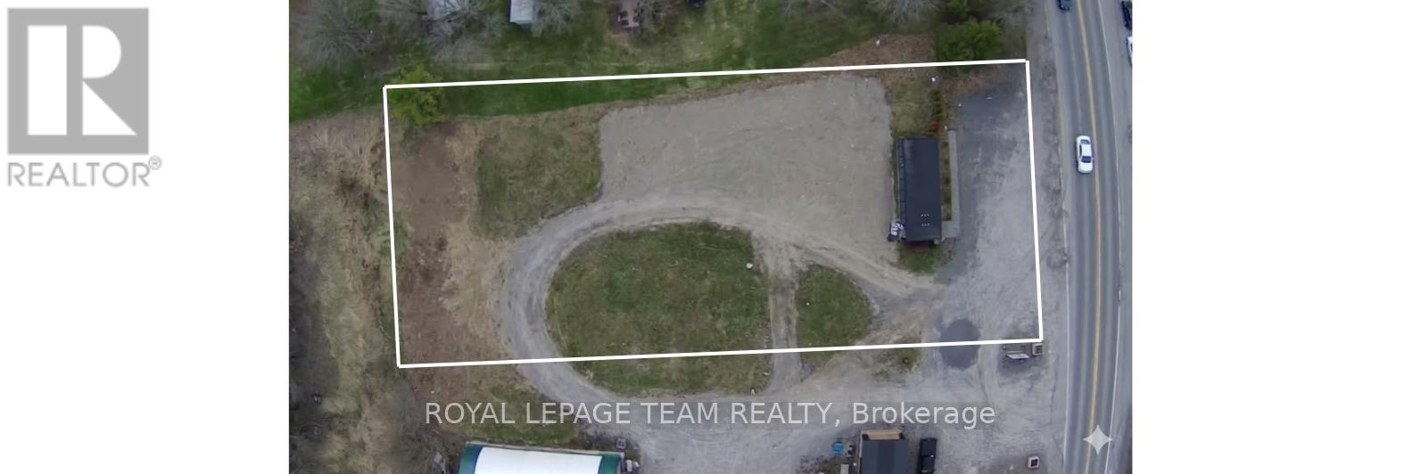 2300 Roger Stevens Drive Property Photo 4