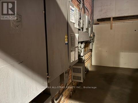 101 Entrance Drive Property Photo 12
