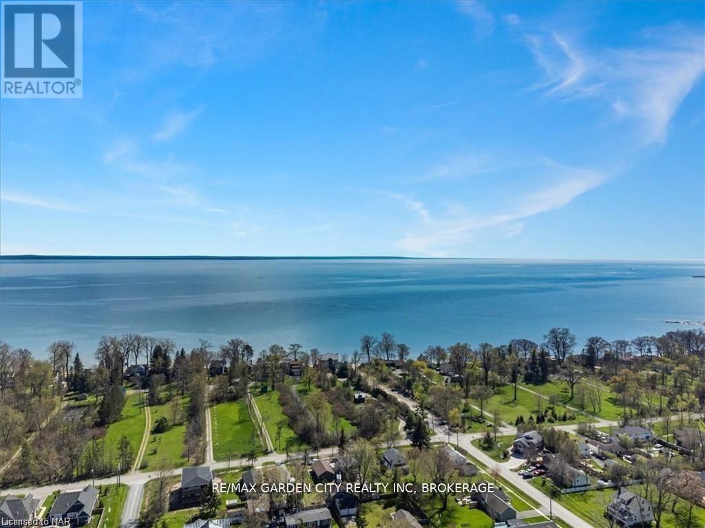 Na Bethune Avenue Property Photo 2