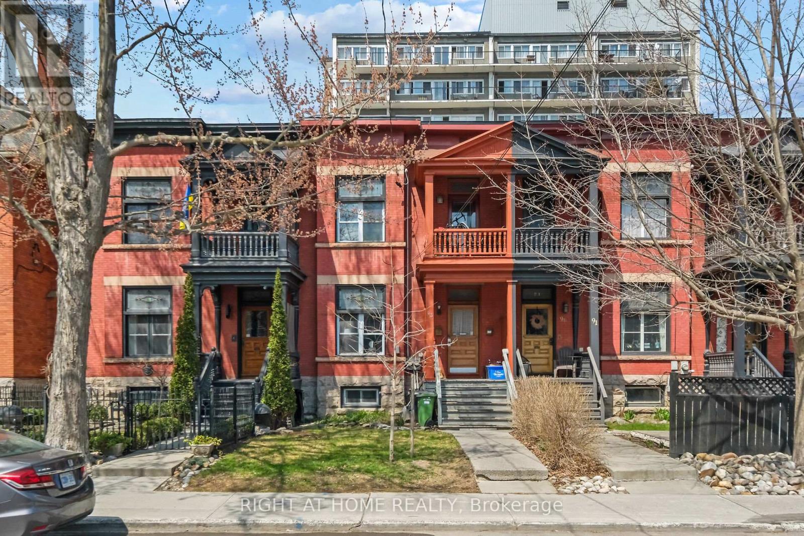 93 GILMOUR STREET