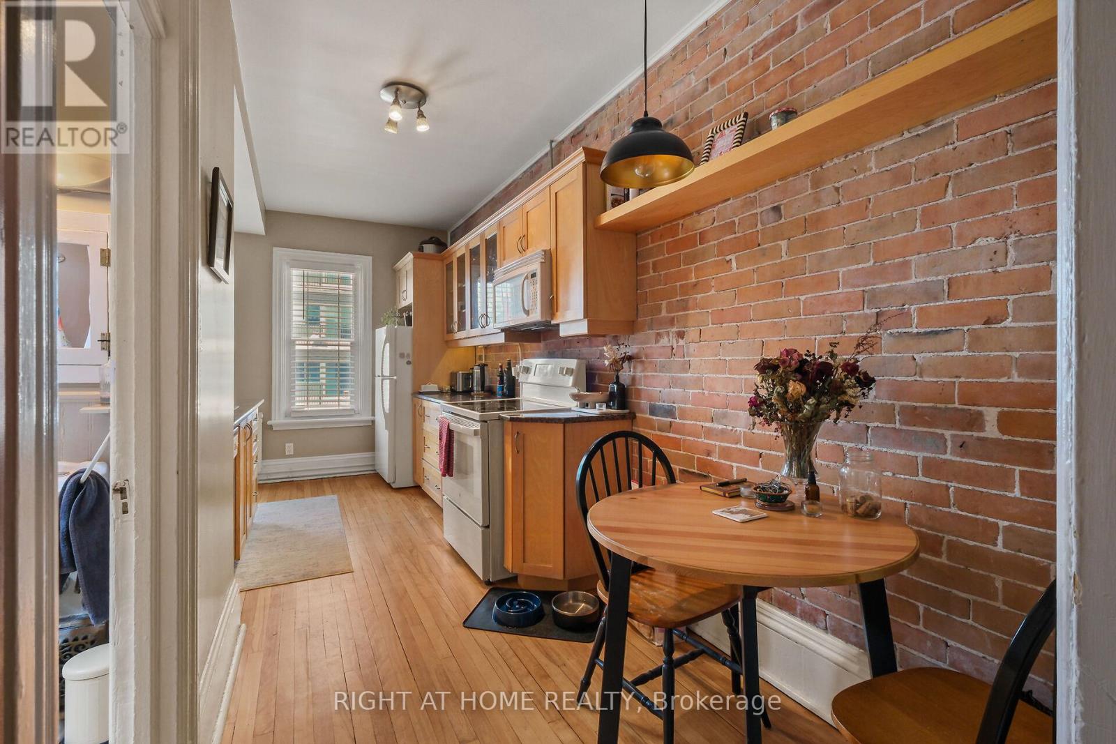 93 Gilmour Street Property Photo 5