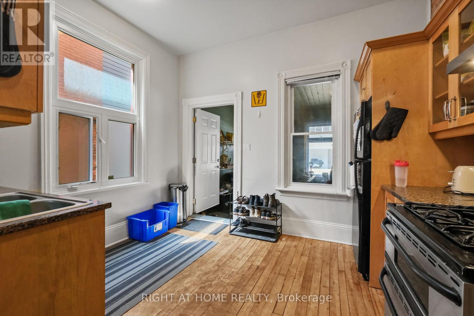 93 Gilmour Street Property Photo 37