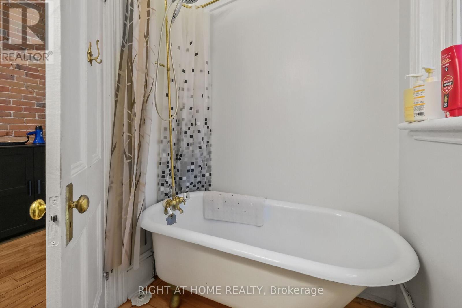 93 Gilmour Street Property Photo 39