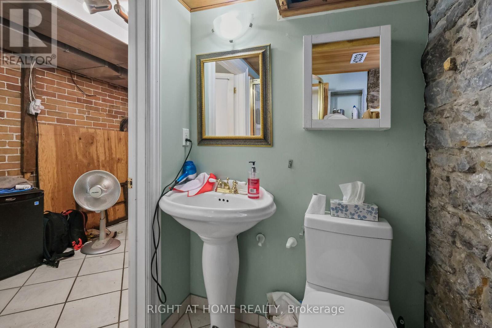 93 Gilmour Street Property Photo 48