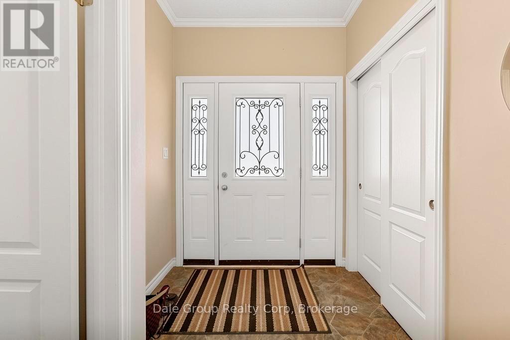 97 St Patrick Street W Property Photo 3